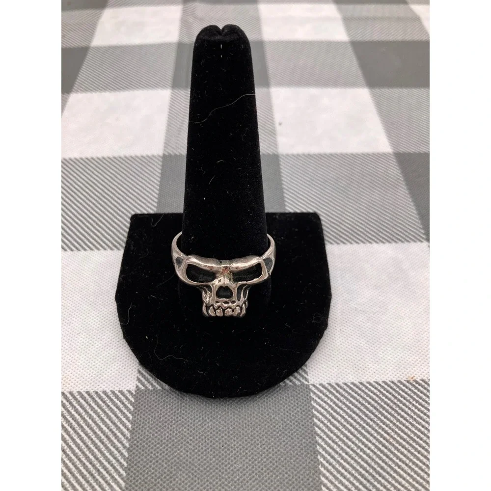 Skull Ring Mens Size 13 Silver Tone Gothic Biker Statement Band Costume
